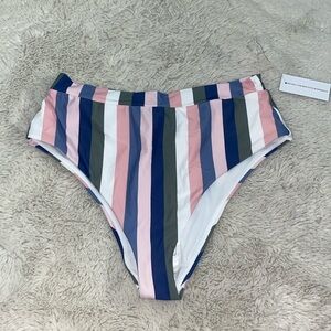 NWT RAISINS cheeky bikini bottoms